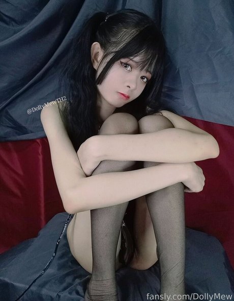 adolescents jeunes onlyfans haut érotique des photos