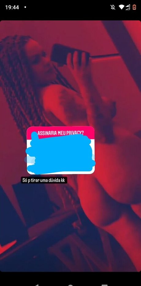 Isis Isidro haut étoile des photos