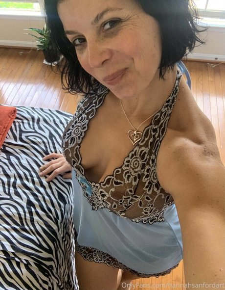 Hannah Sanford Art art modèle galeries