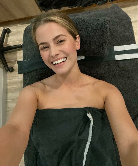 Jeanni Mulder étoile érotique img