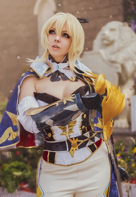 Bizarre Deer star du porno nue galerie