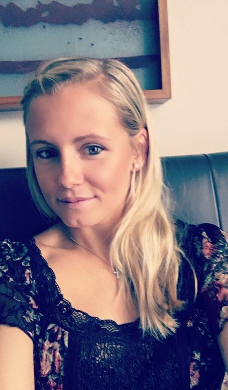 Julia Simic haut de star du porno collection