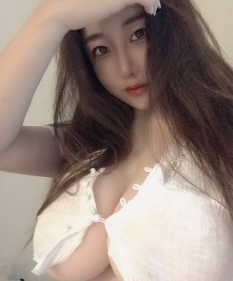 Uelee actrice xxx image