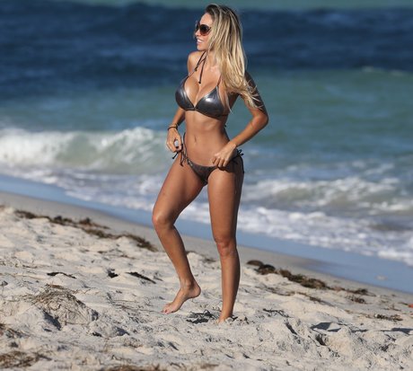 Maria Hering étoile nue des photos