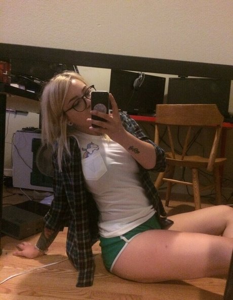 FooyaDanielle Bosch modèle pornographique galeries