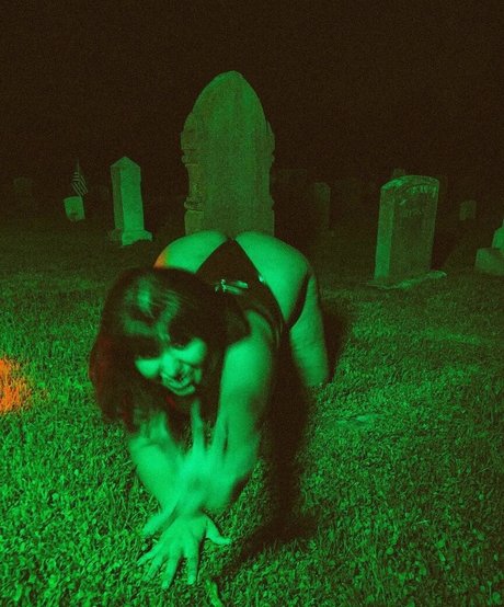 Doomvana étoile exclusive photo