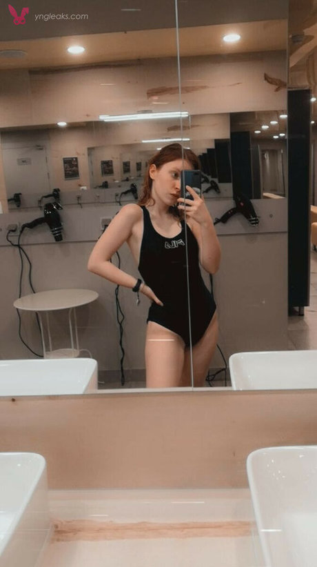 épouse blonde onlyfans xxx hd collection