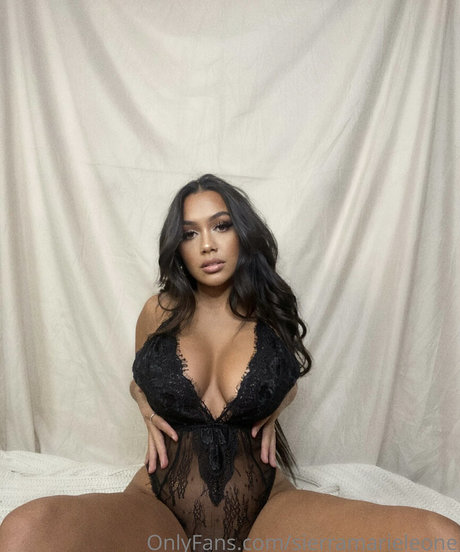 SierraMarieLeone modèle joli images