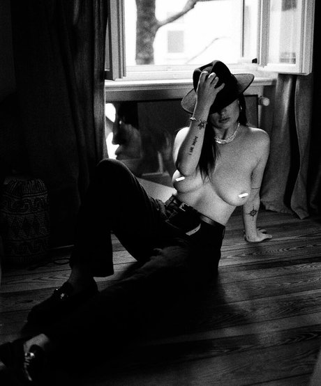 Sophieandjune star pornographique collection