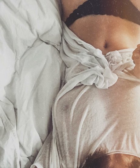 Sophieandjune star du porno img