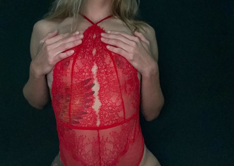 sophia taylor étoile exclusive photo