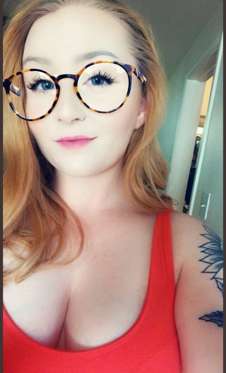 AshlieEstle haut de star du porno image