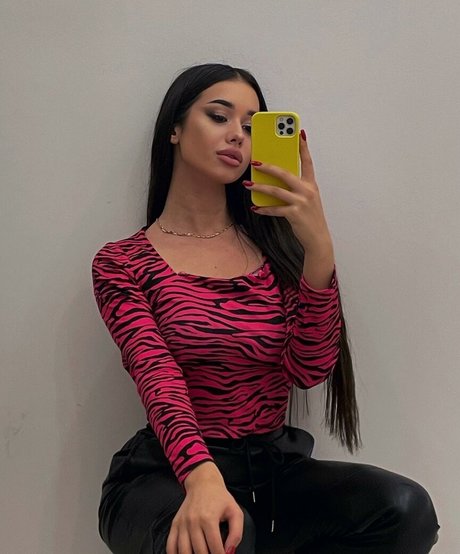 Sophia Adamova modèle gratuit img