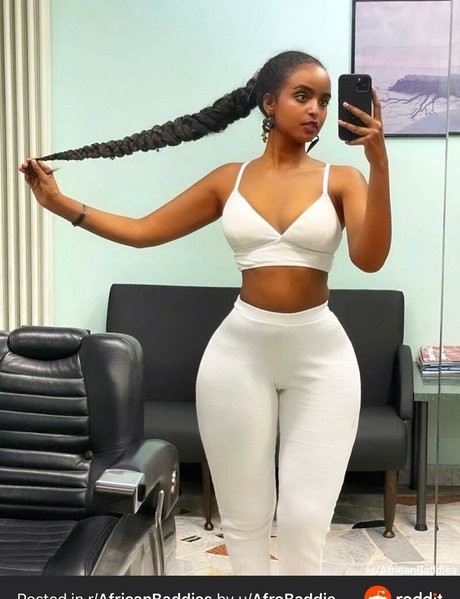 Rediet Birhane étoile exclusive images