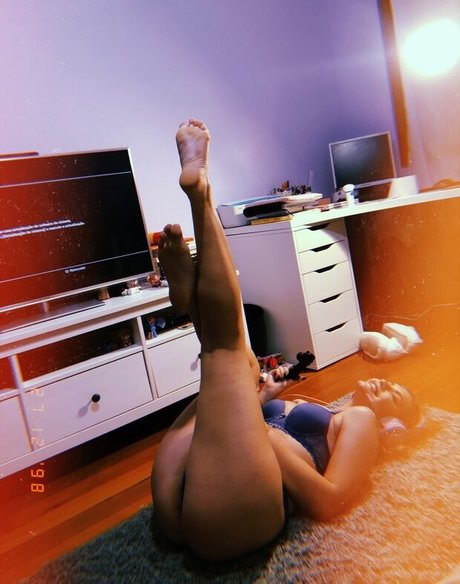 AnnieQueen modèle sexy des photos