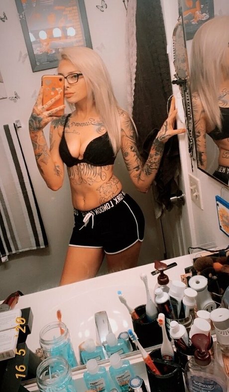 giclée mature uniquementfans top sympa galeries