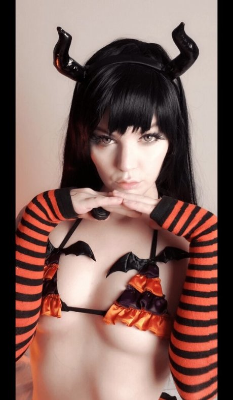 blonde aux gros seins onlyfans art parfait collection