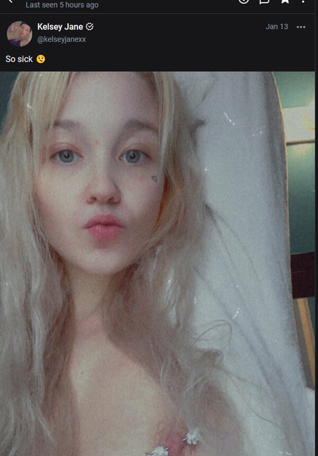 KelseyJaneXX art modèle collection