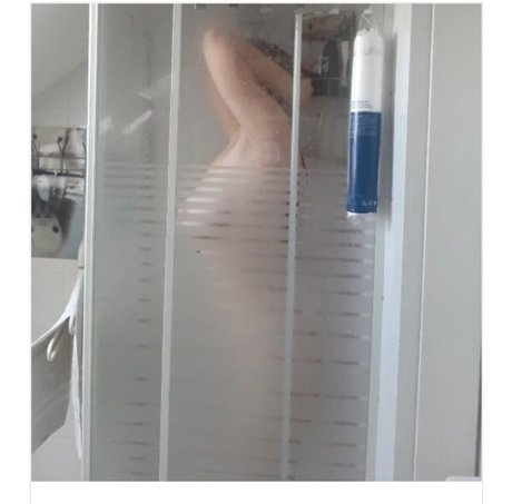 celine ro__ star du porno belle des photos