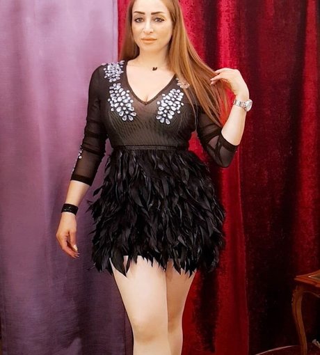 Wafa Kolsi jolie étoile images