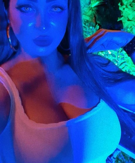 Wafa Kolsi star du porno belle img