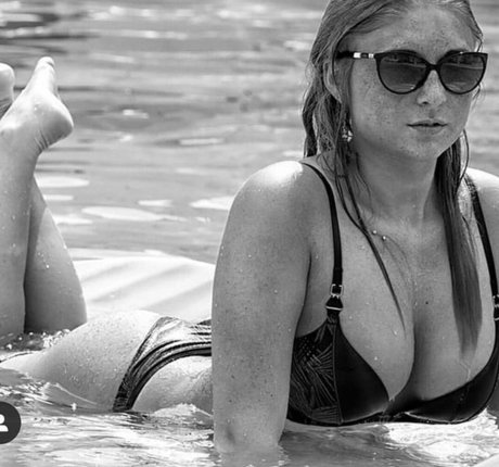 sweet jcolleen star du porno gratuit collection