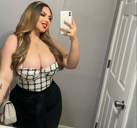 Daniela Ehimy actrice hd galeries