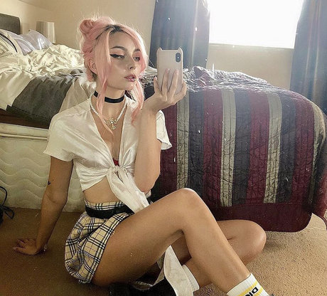 femme nue onlyfans chaud belle images