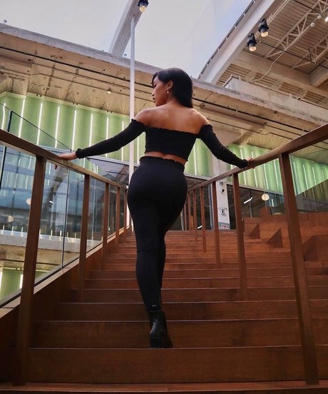 Tori Pareno actrice parfaite image