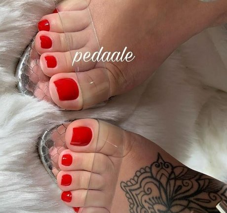 Pedaale sexe star photos