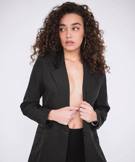 Liraz Nomdar modèle porno archive