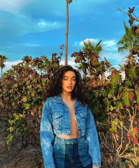 Liraz Nomdar star du porno parfaite galeries