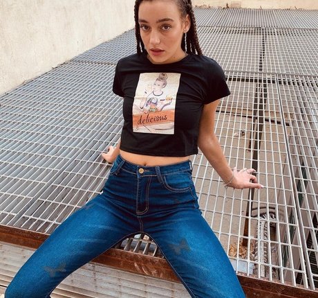 Liraz Nomdar star du porno sympa archive