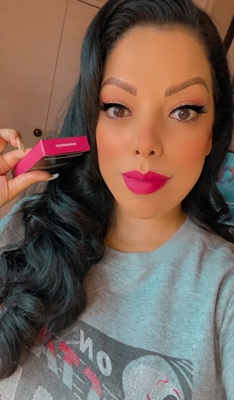 Vivacious Veteran modèle meilleur collection