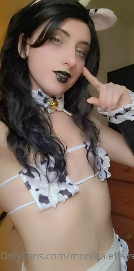 Moniqa Lefevre nus star du porno collection