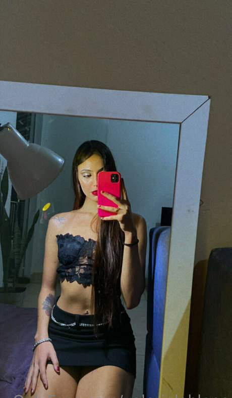 valerieleblanc modèle chaud collection