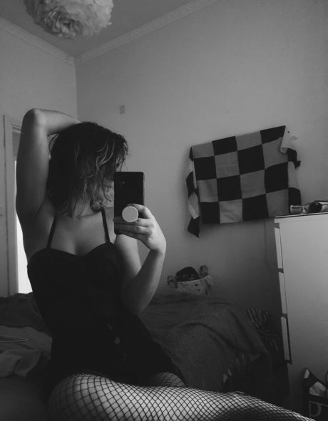 Italkwho étoile xxx photo