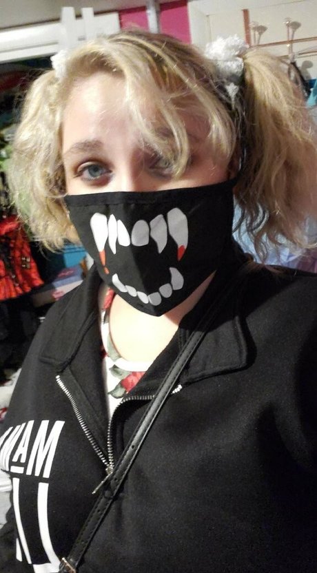 katiebugkitty122 actrice xxx archive