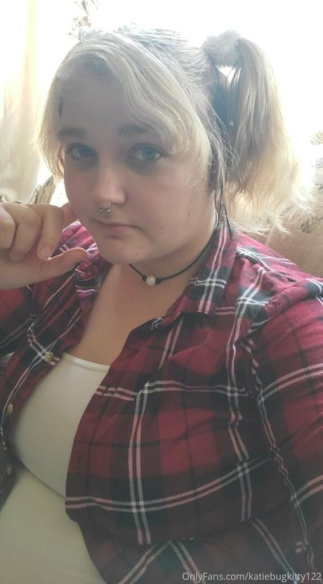 katiebugkitty122 actrice nue photo