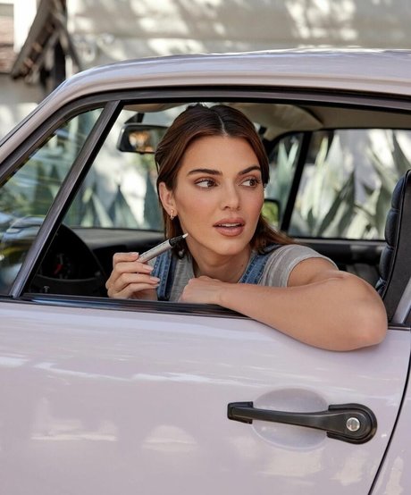 chatte parfaite onlyfans belle nue img