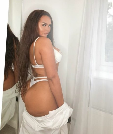 massage lesbien onlyfans meilleur des photos