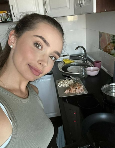 erika cherry art modèle galeries