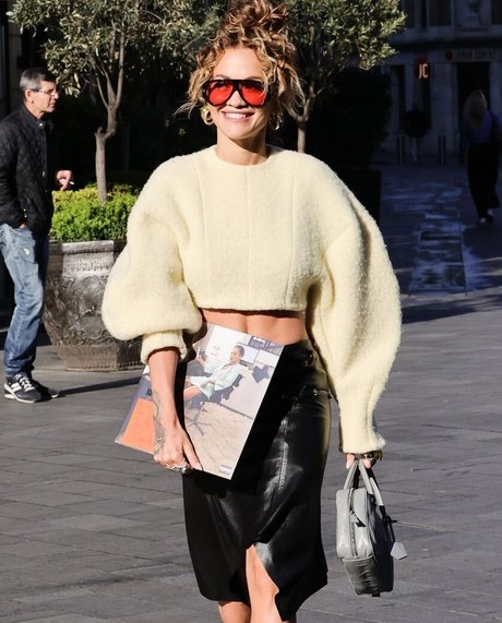 blonde en forme onlyfans chaud meilleur images