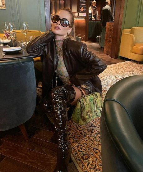 cowgirl milf uniquementfans parfait nu photos