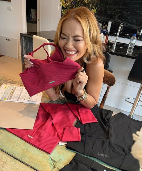 soirée orgie uniquement pour les fans porno image