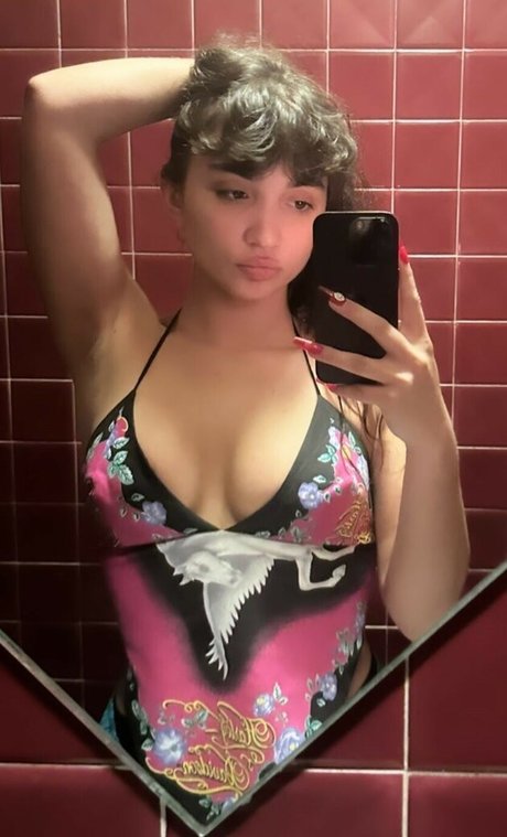 Rowan Blanchard star du porno photo