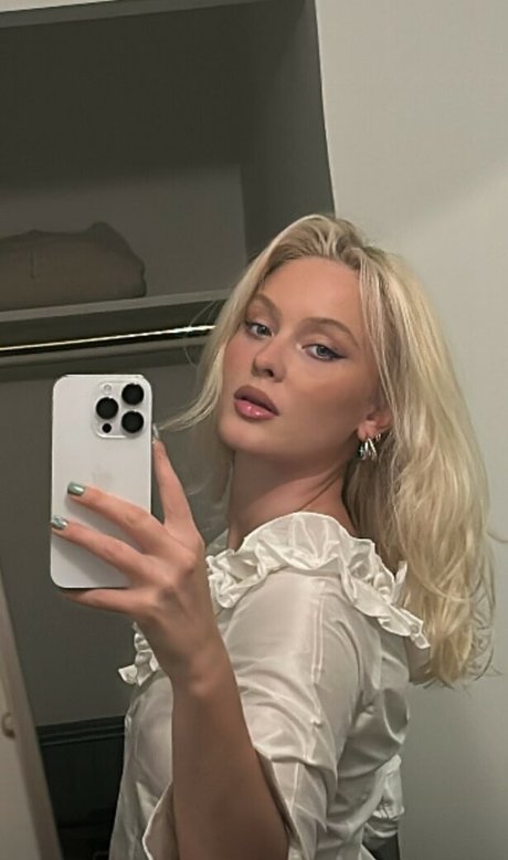 Zara Larsson top star images