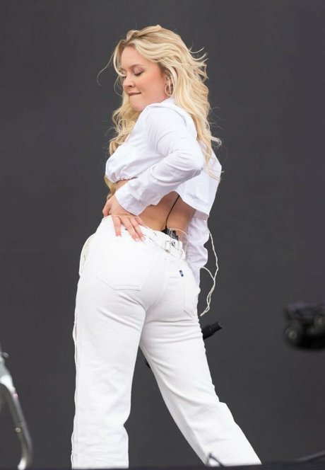 Zara Larsson star du sexe archive