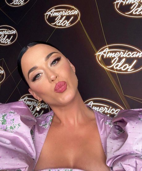 pawg épais uniquementfans chaud belle archive