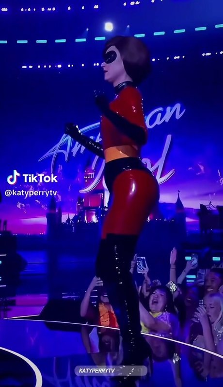 cosplay milf uniquementfans haute définition érotique collection